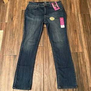 👖 NWT Riders by Lee midrise straight fit women’s jeans